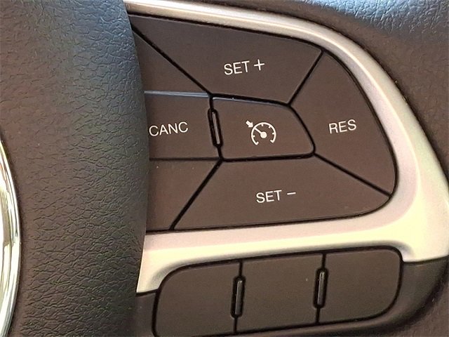 Used 2023 Jeep Renegade Latitude image 22