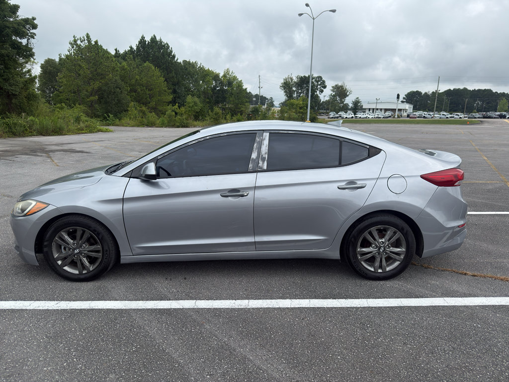 Used 2017 Hyundai Elantra SE FWD image 8