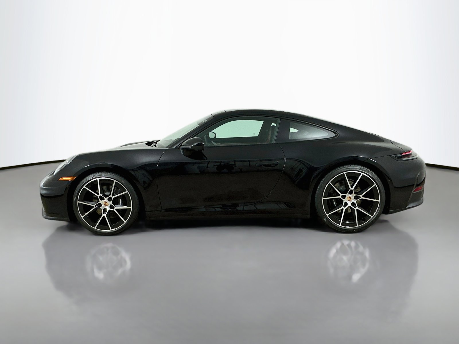 Used 2026 Porsche 911 Carrera RWD image 8