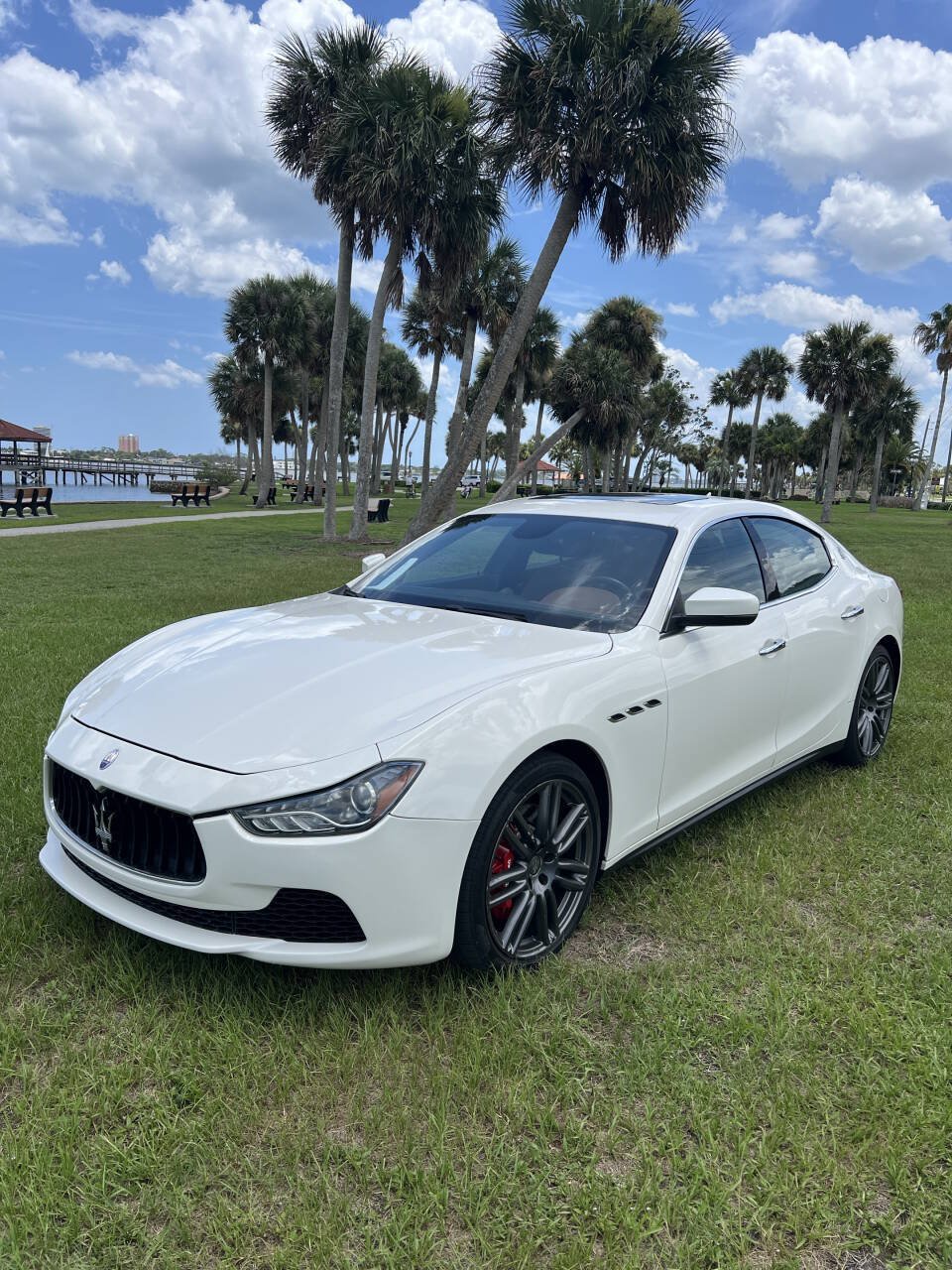 Used 2018 Maserati Ghibli S Q4 AWD/4WD image 2