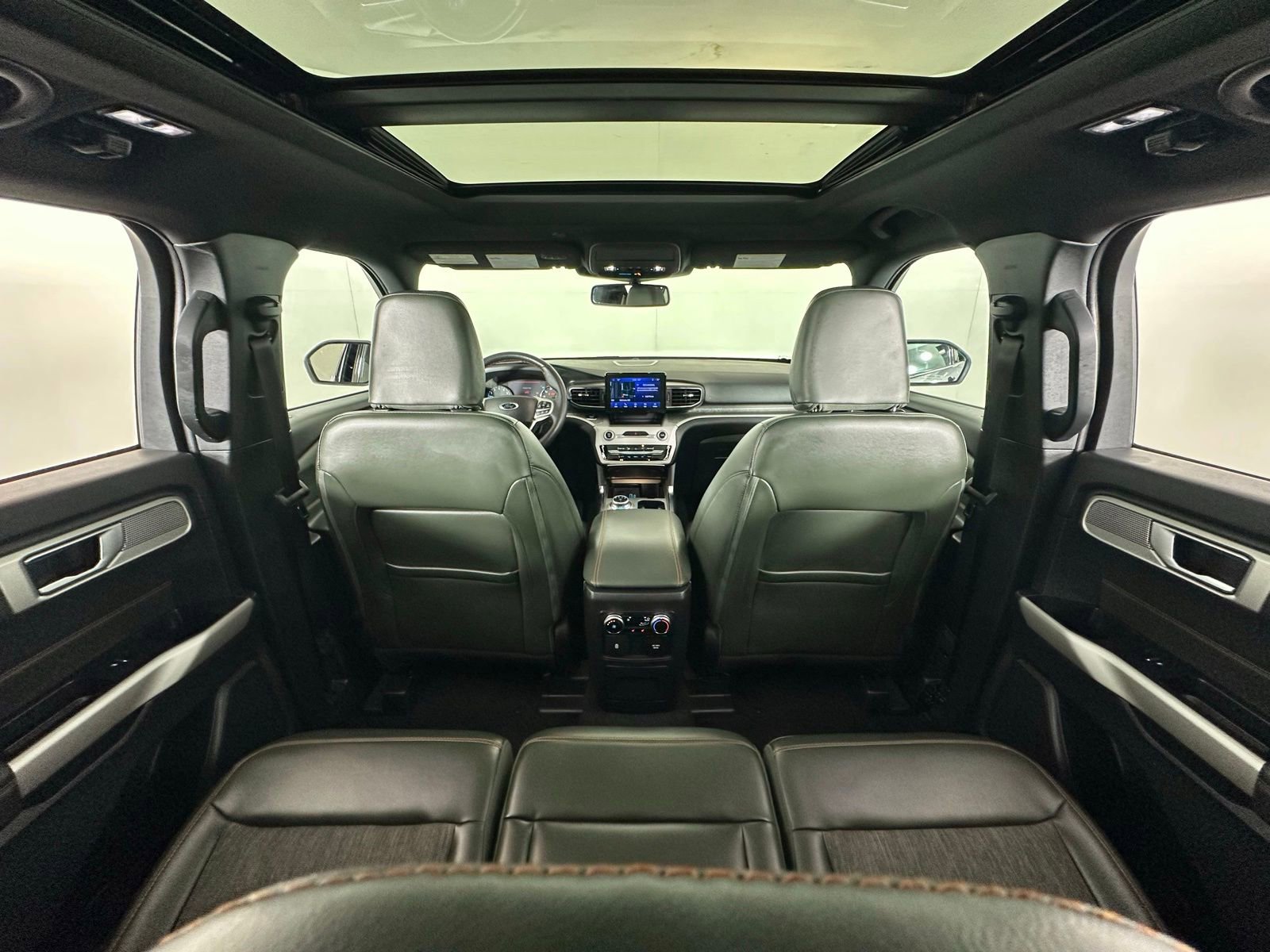Used 2024 Ford Explorer Timberline w/ Timberline Technology Package AWD/4WD image 32