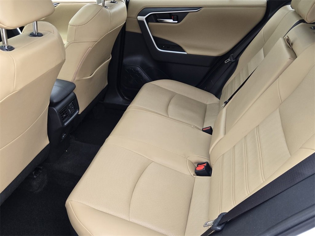 Used 2024 Toyota RAV4 Limited image 12