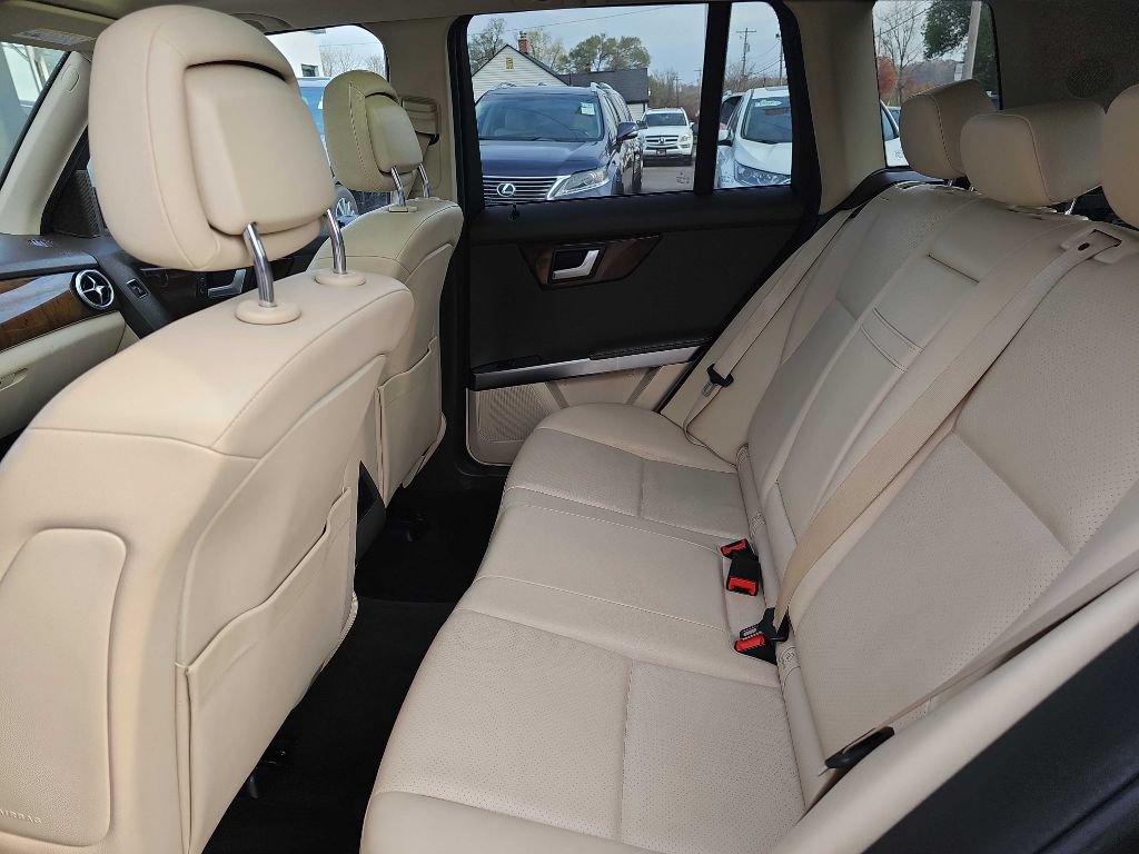 Used 2015 Mercedes-Benz GLK 350 2WD w/ Premium 1 Package image 41