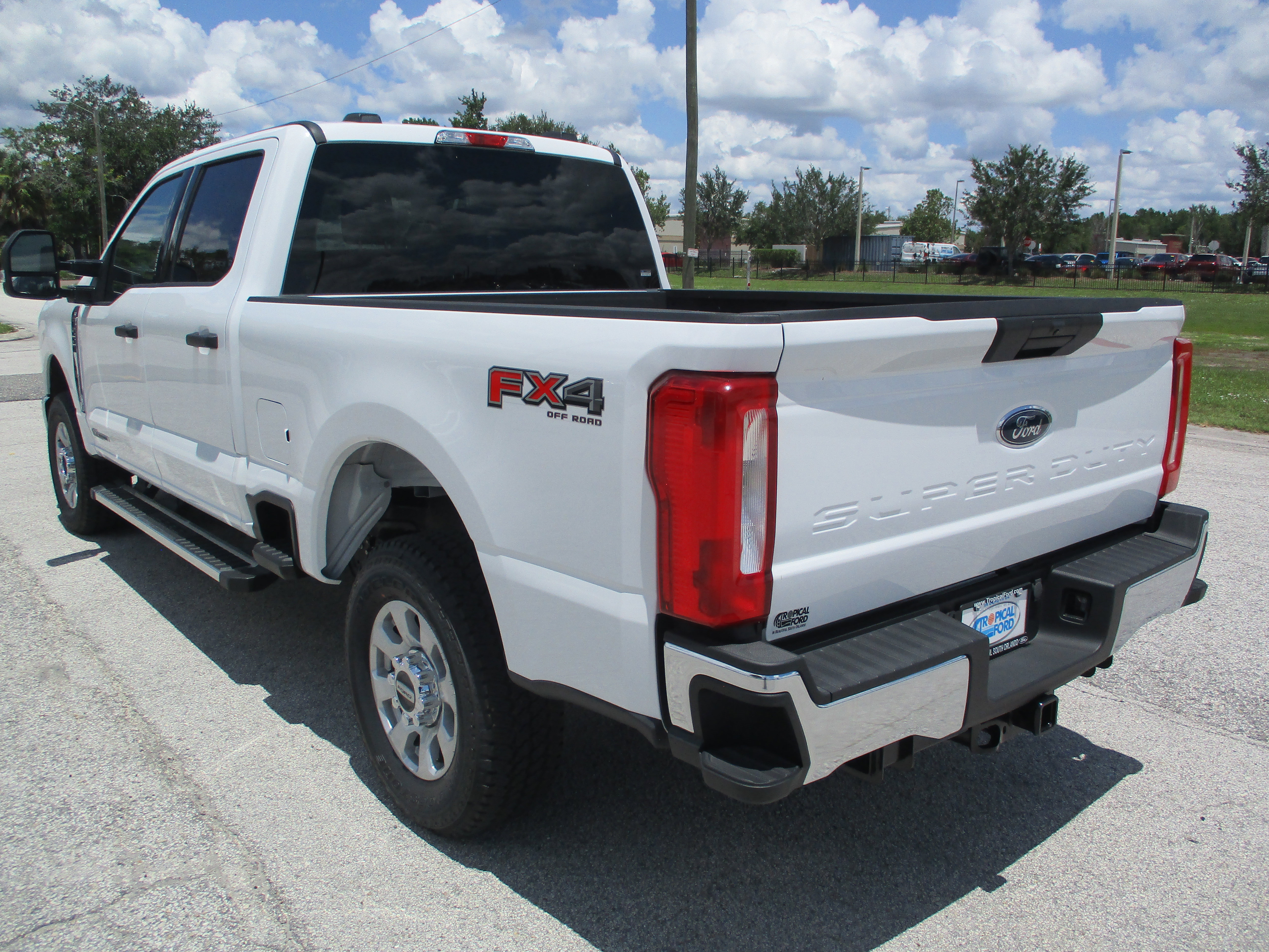 New 2024 Ford F250 XLT w/ FX4 Off-Road Package image 5