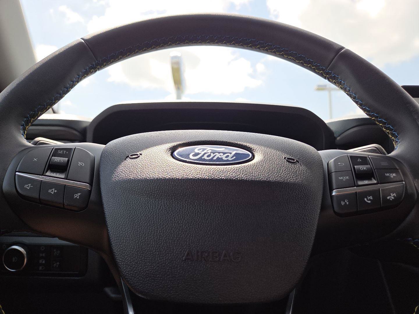 New 2026 Ford Maverick Lobo AWD/4WD image 25