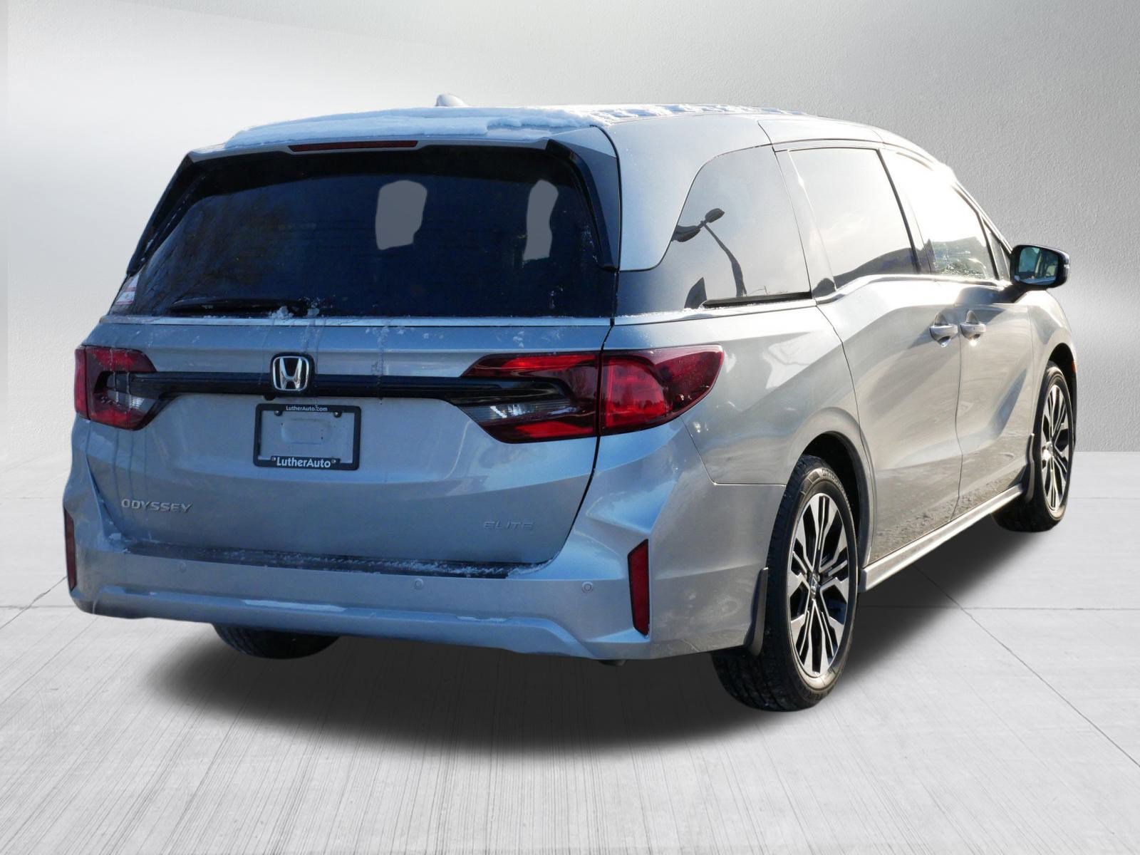 Certified 2026 Honda Odyssey Elite image 6