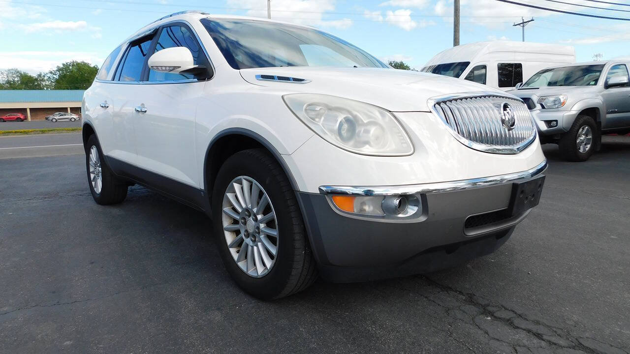 Used 2008 Buick Enclave CXL w/ Entertainment Package #1 AWD/4WD image 2