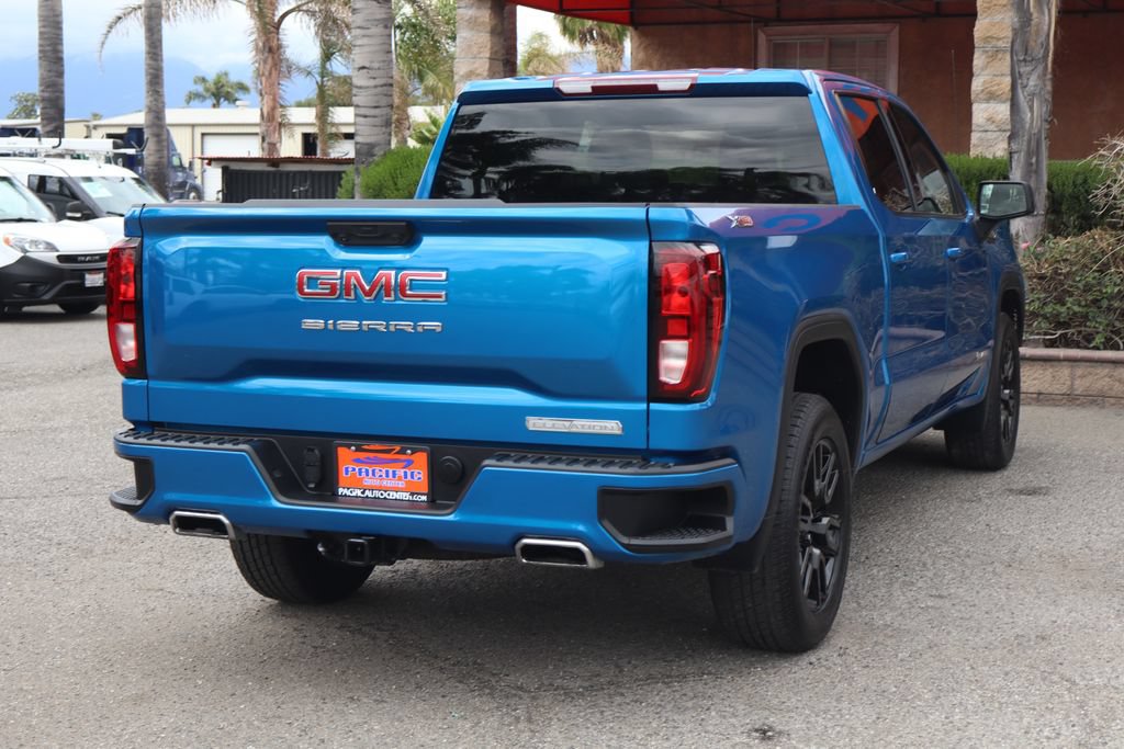 Used 2023 GMC Sierra 1500 Elevation w/ X31 Off-Road Package AWD/4WD image 9