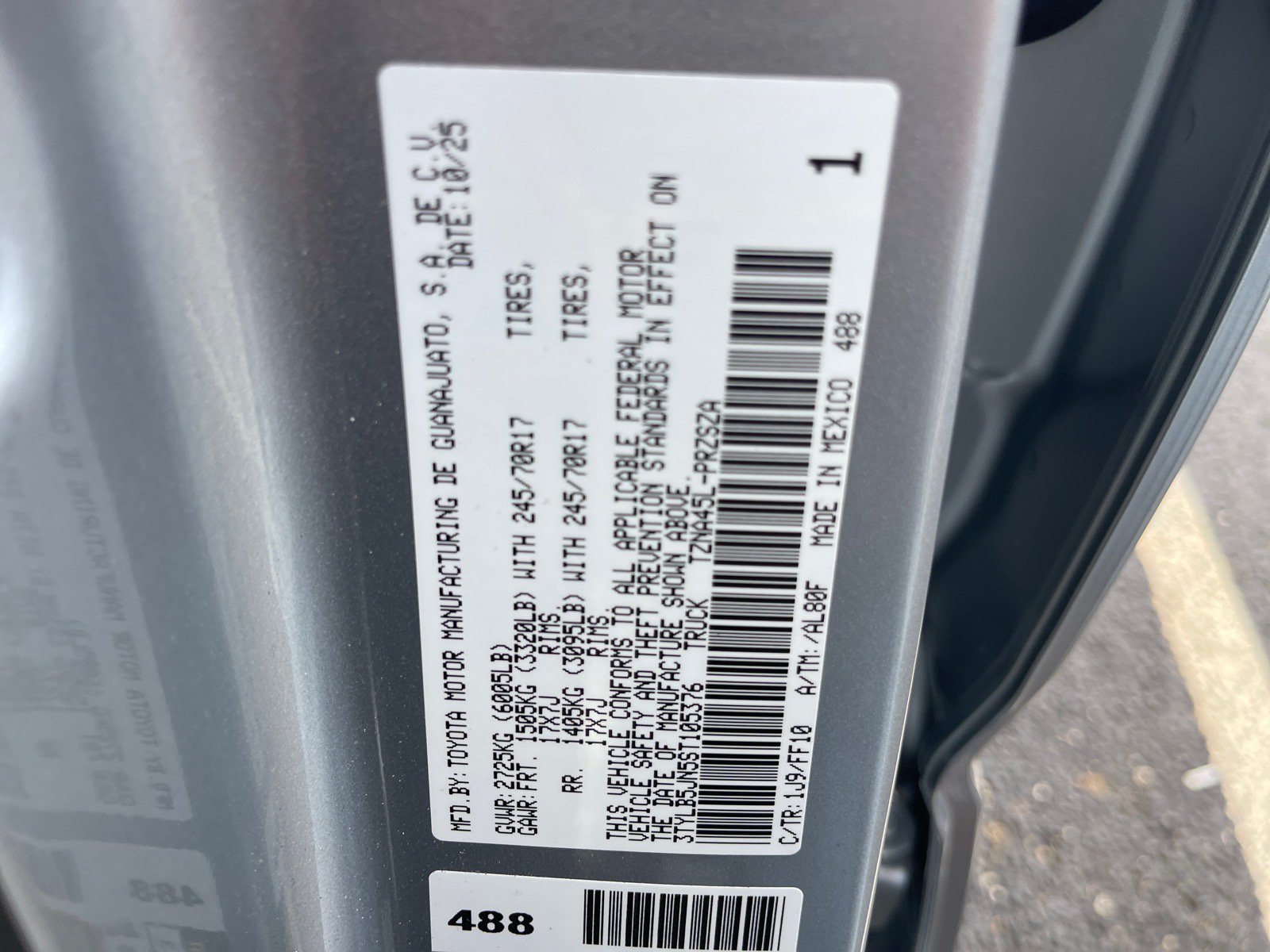 Used 2025 Toyota Tacoma SR5 AWD/4WD image 11