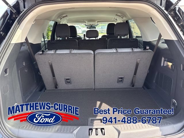 New 2026 Ford Explorer Active RWD image 14
