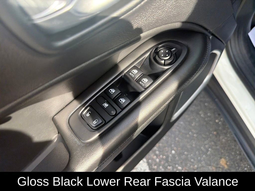 Used 2020 Jeep Compass Latitude image 13