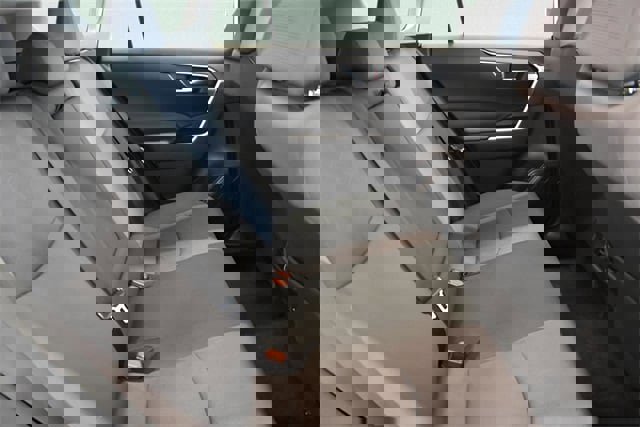 Used 2025 Toyota RAV4 XLE w/ Convenience Package image 19