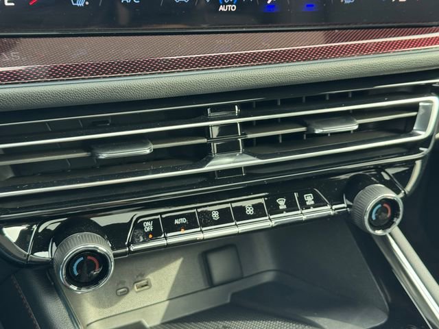 New 2026 Chevrolet Traverse Z71 w/ Enhanced Driving Package image 14