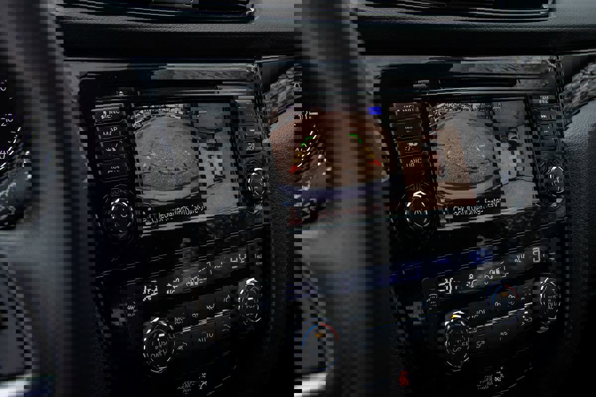 Used 2019 Nissan Rogue Sport SL image 15