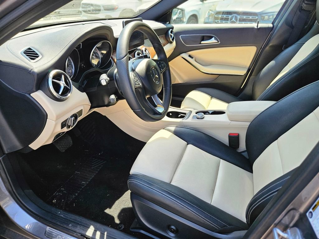 Used 2016 Mercedes-Benz GLA 250 4MATIC image 18