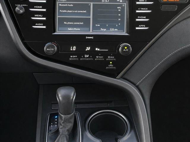 Used 2020 Toyota Camry SE FWD image 15