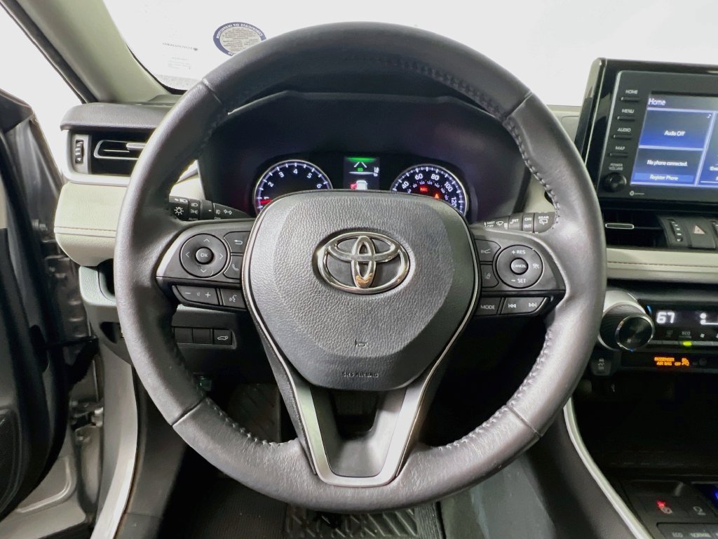 Used 2022 Toyota RAV4 XLE Premium FWD image 15