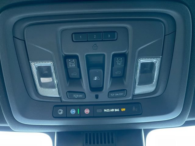 Used 2024 GMC Sierra 1500 Denali w/ Technology Package AWD/4WD image 39