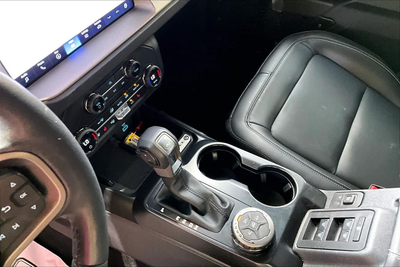 Certified 2025 Ford Bronco Outer Banks AWD/4WD image 16