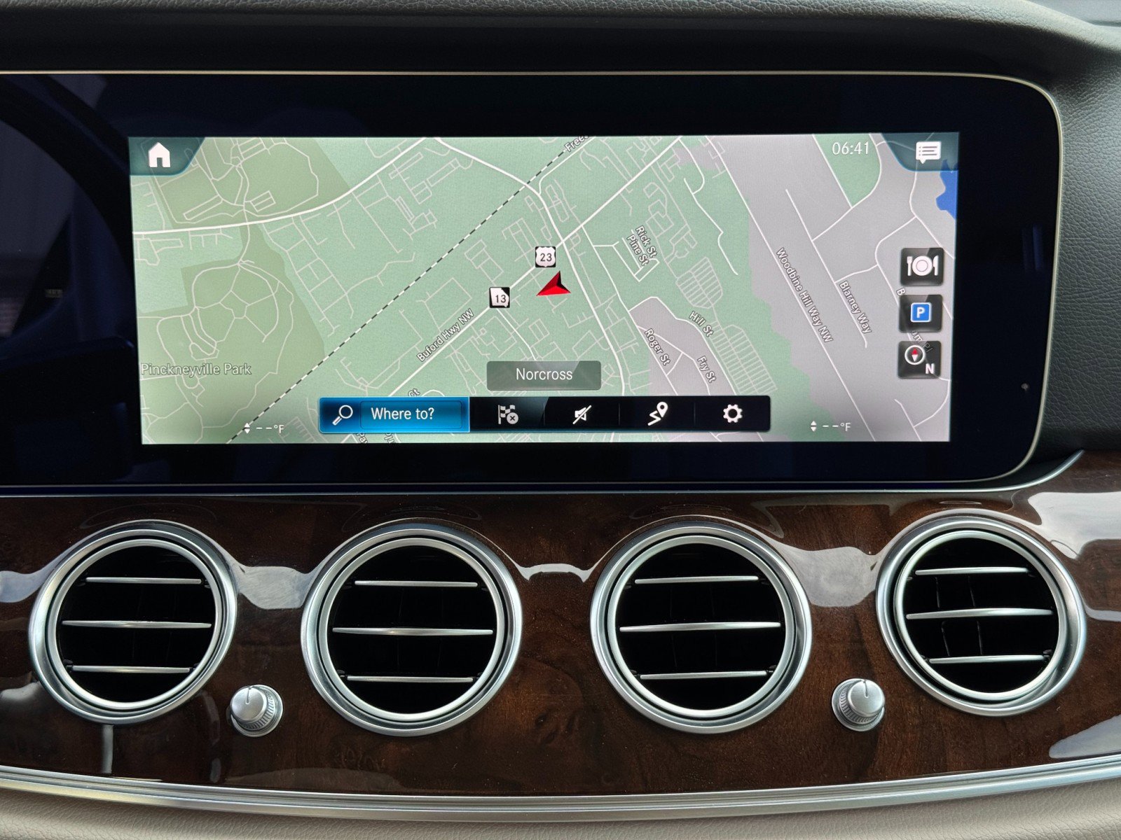 Used 2023 Mercedes-Benz E 450 4MATIC All-Terrain Wagon image 27