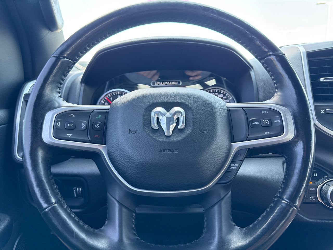 Used 2020 RAM 1500 Big Horn AWD/4WD image 19