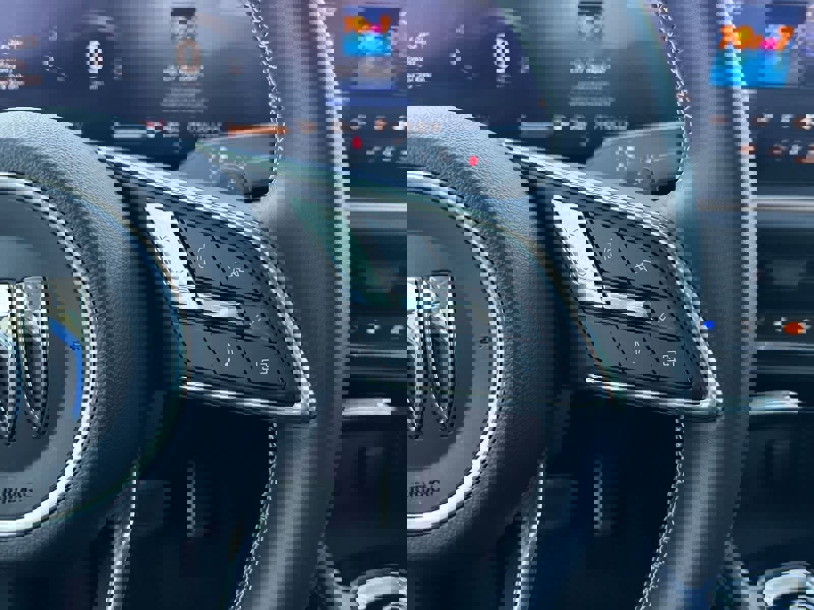 Used 2025 Buick Envision Sport Touring image 29