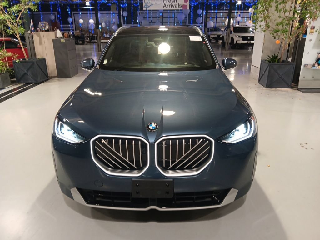 Used 2025 BMW X3 xDrive30i w/ Premium Package AWD/4WD image 8