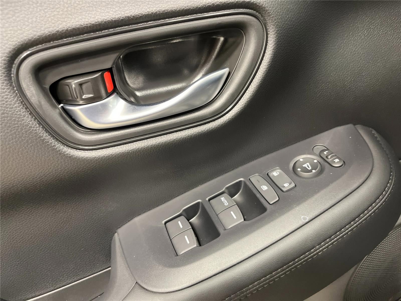 New 2027 Honda HR-V LX image 12