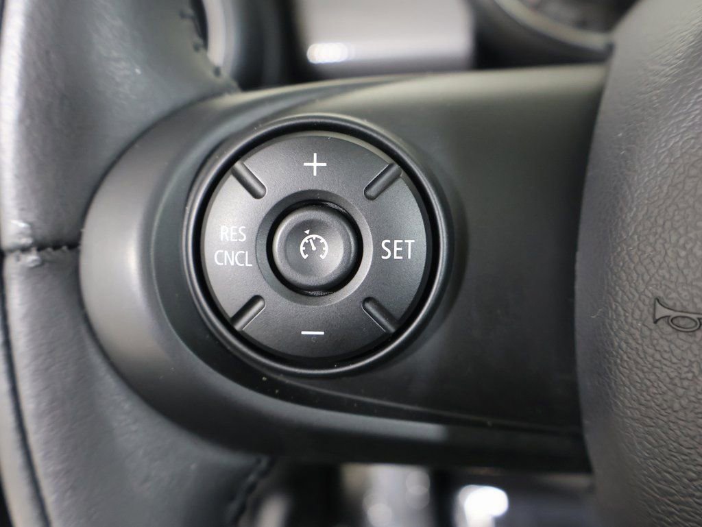 Used 2020 MINI Cooper 2-Door Hardtop w/ Storage Package image 23