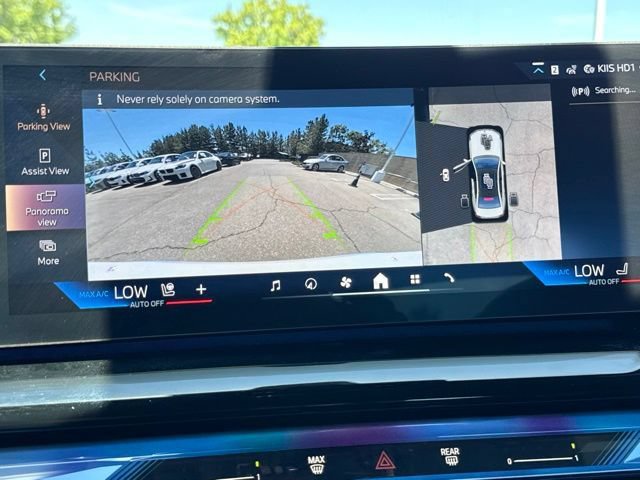 Used 2026 BMW i5 eDrive40 w/ Premium Package RWD image 30