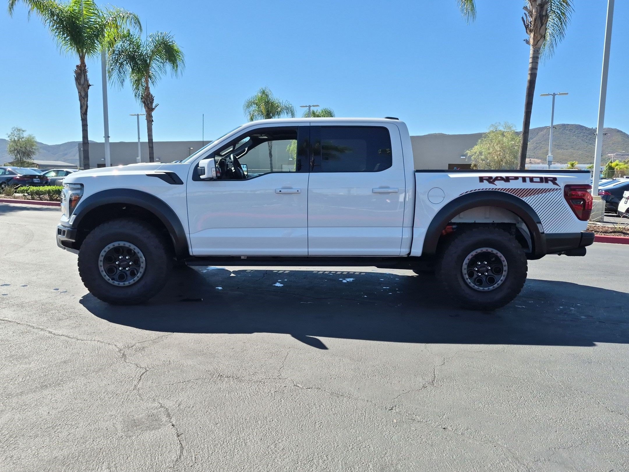 Used 2025 Ford F150 Raptor AWD/4WD image 7
