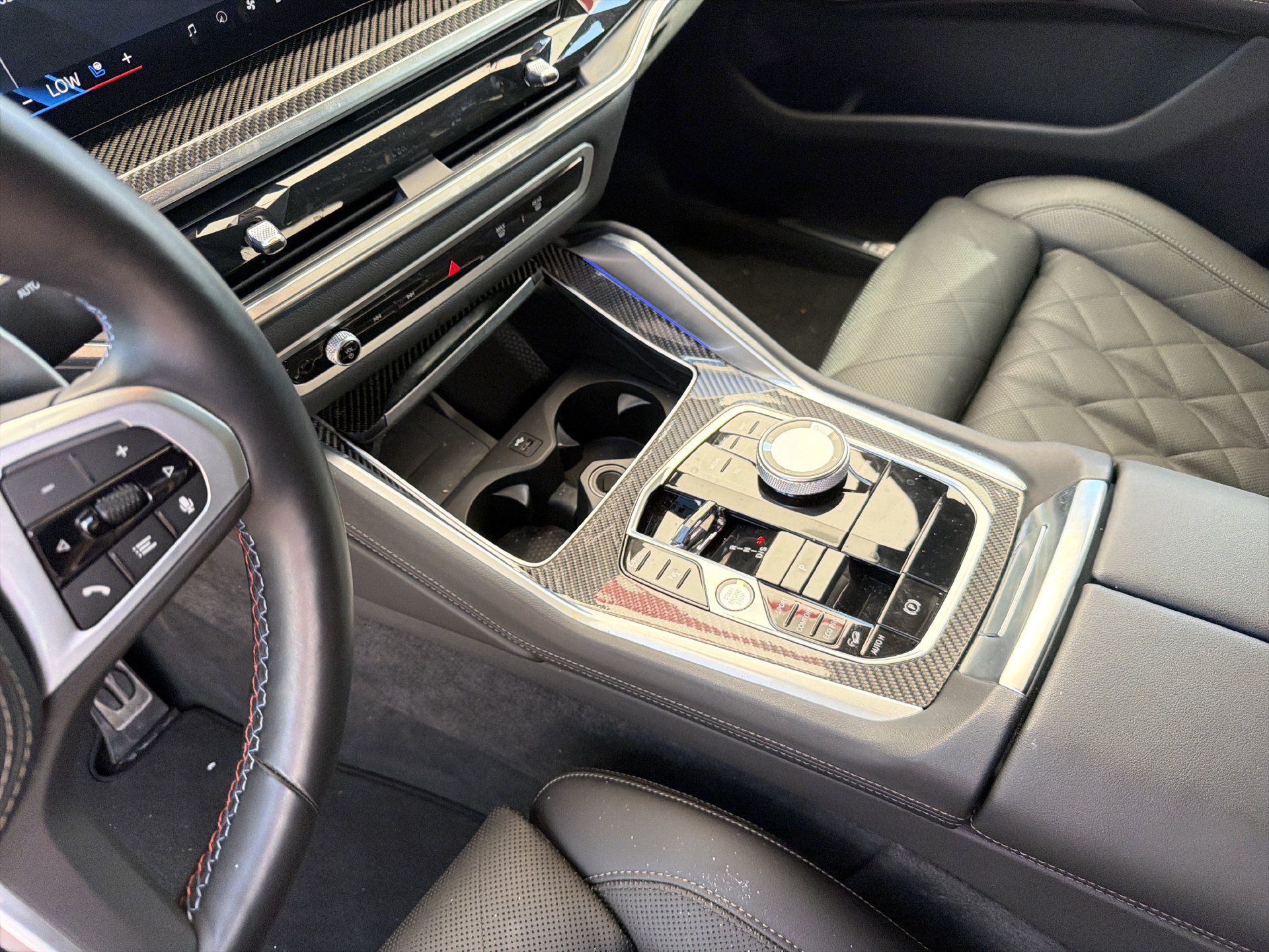 Certified 2026 BMW X6 M60i AWD/4WD image 23