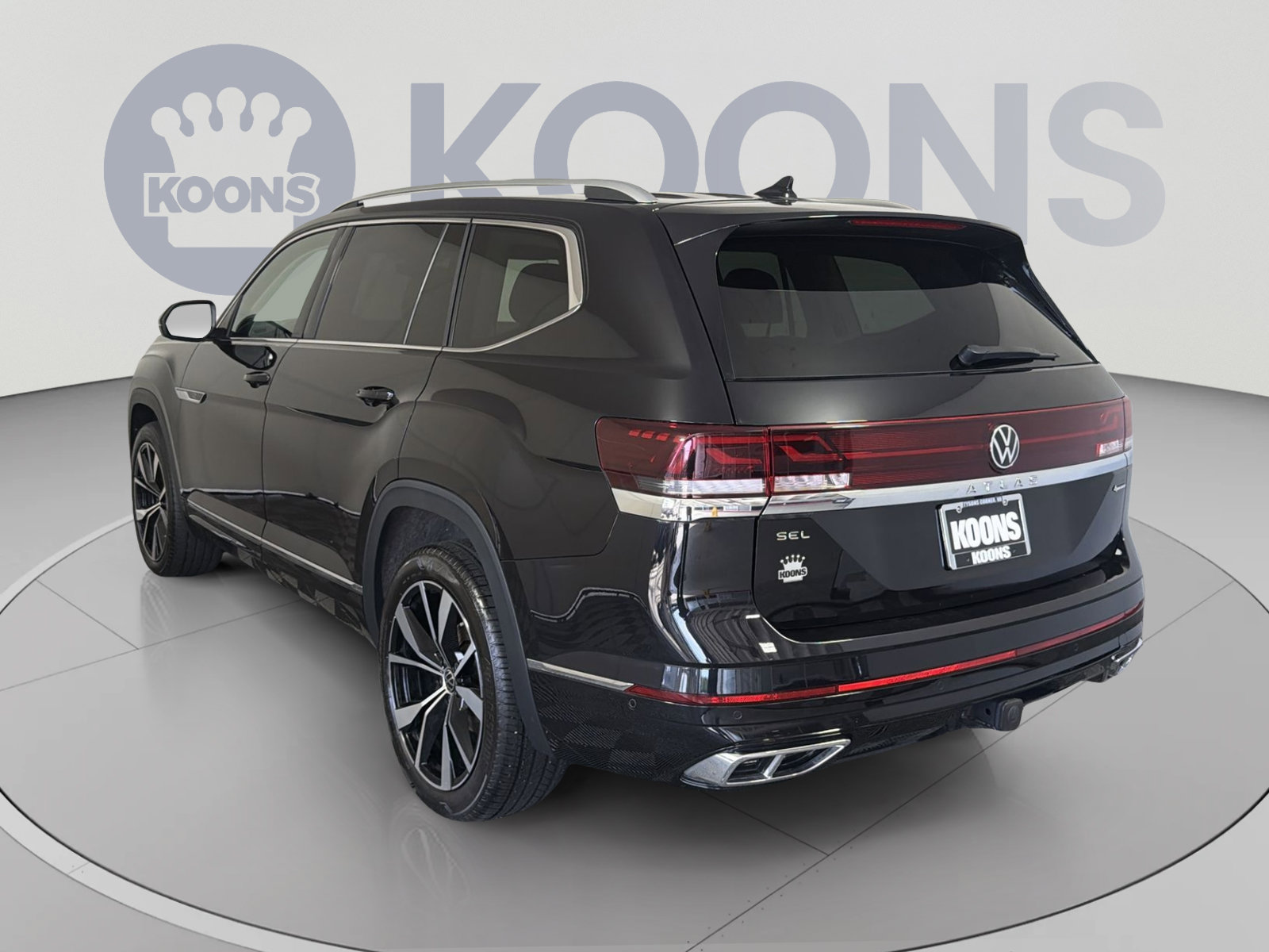 Used 2024 Volkswagen Atlas SEL Premium R-Line AWD/4WD image 4