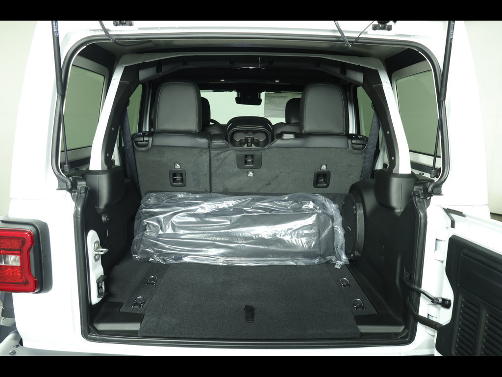 New 2026 Jeep Wrangler Unlimited Rubicon 392 w/ Quick Order Package 27X Moab AWD/4WD image 16