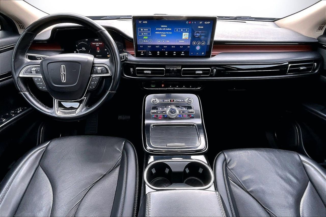 Used 2022 Lincoln Nautilus Reserve image 15