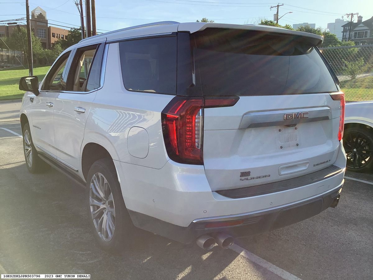 Used 2023 GMC Yukon Denali w/ Denali Reserve Package AWD/4WD image 4