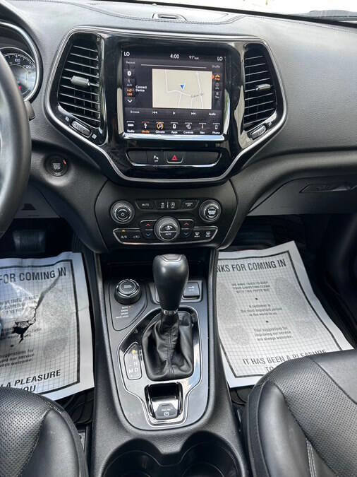 Used 2019 Jeep Cherokee Limited AWD/4WD image 37
