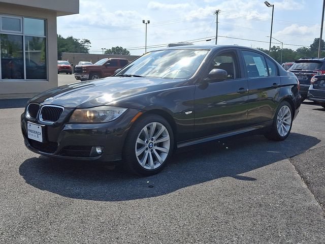Used 2011 BMW 328i Sedan RWD image 3