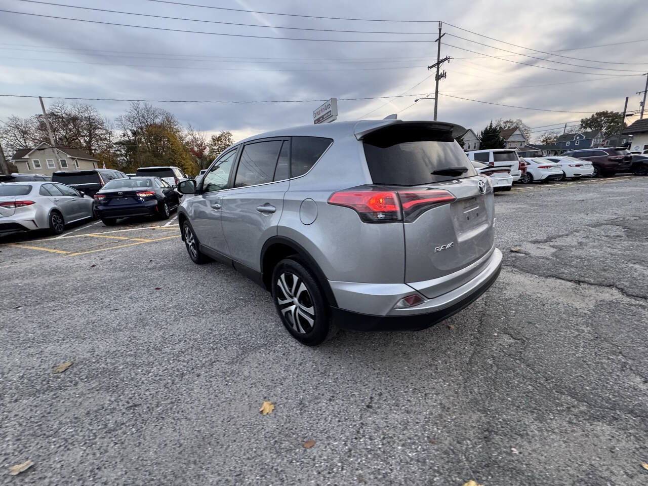 Used 2018 Toyota RAV4 LE w/ All Weather Liner Package image 14