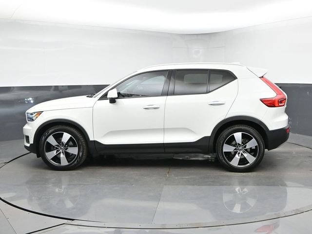 Used 2019 Volvo XC40 T5 Momentum AWD/4WD image 6