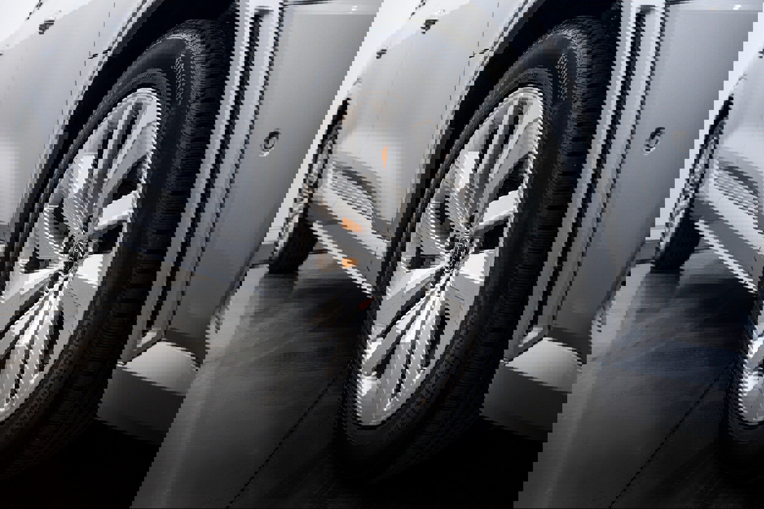 Certified 2023 Audi e-tron S Premium Plus AWD/4WD image 24