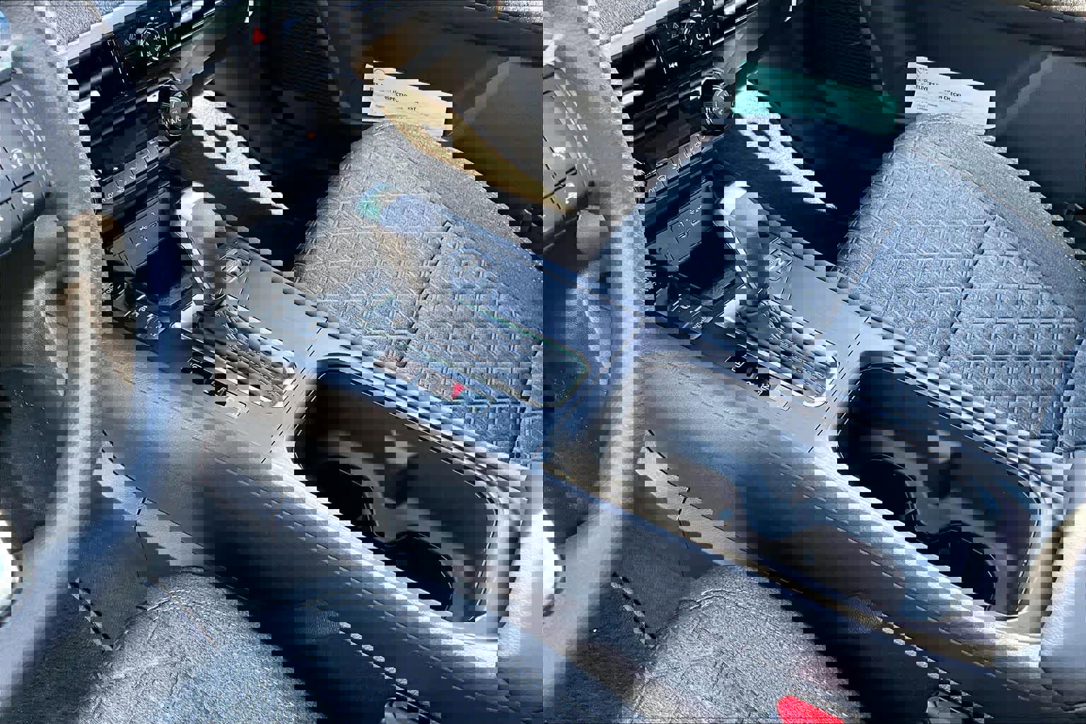 New 2026 Nissan Kicks SV image 7