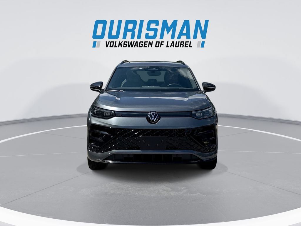 New 2026 Volkswagen Tiguan SE R-Line AWD/4WD image 3