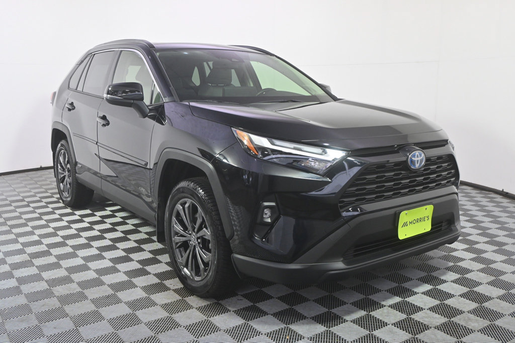 Used 2023 Toyota RAV4 XLE Premium AWD/4WD image 9
