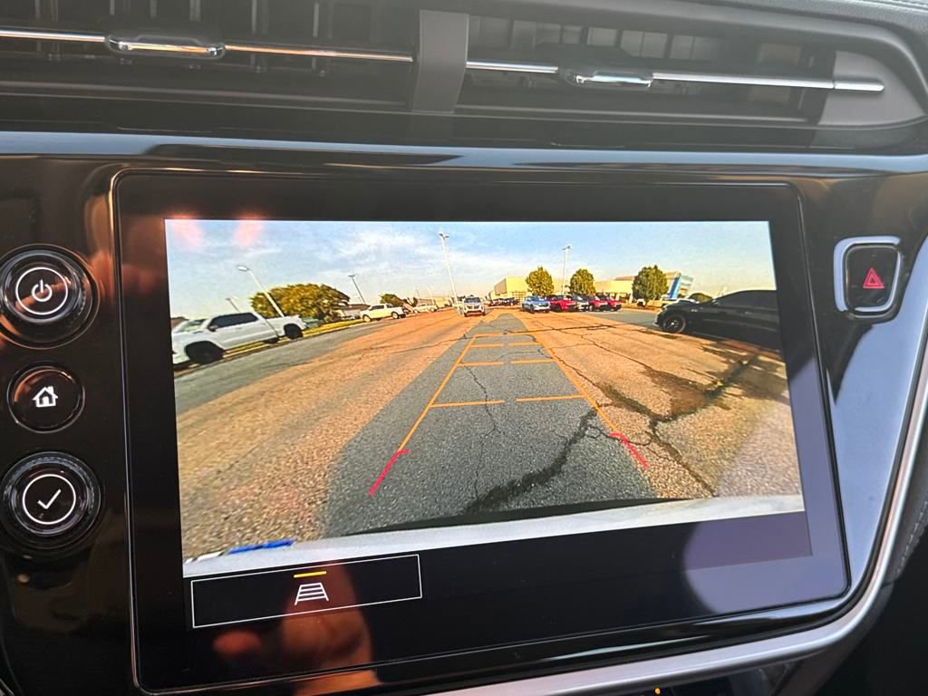 Used 2023 Chevrolet Bolt EUV LT image 22
