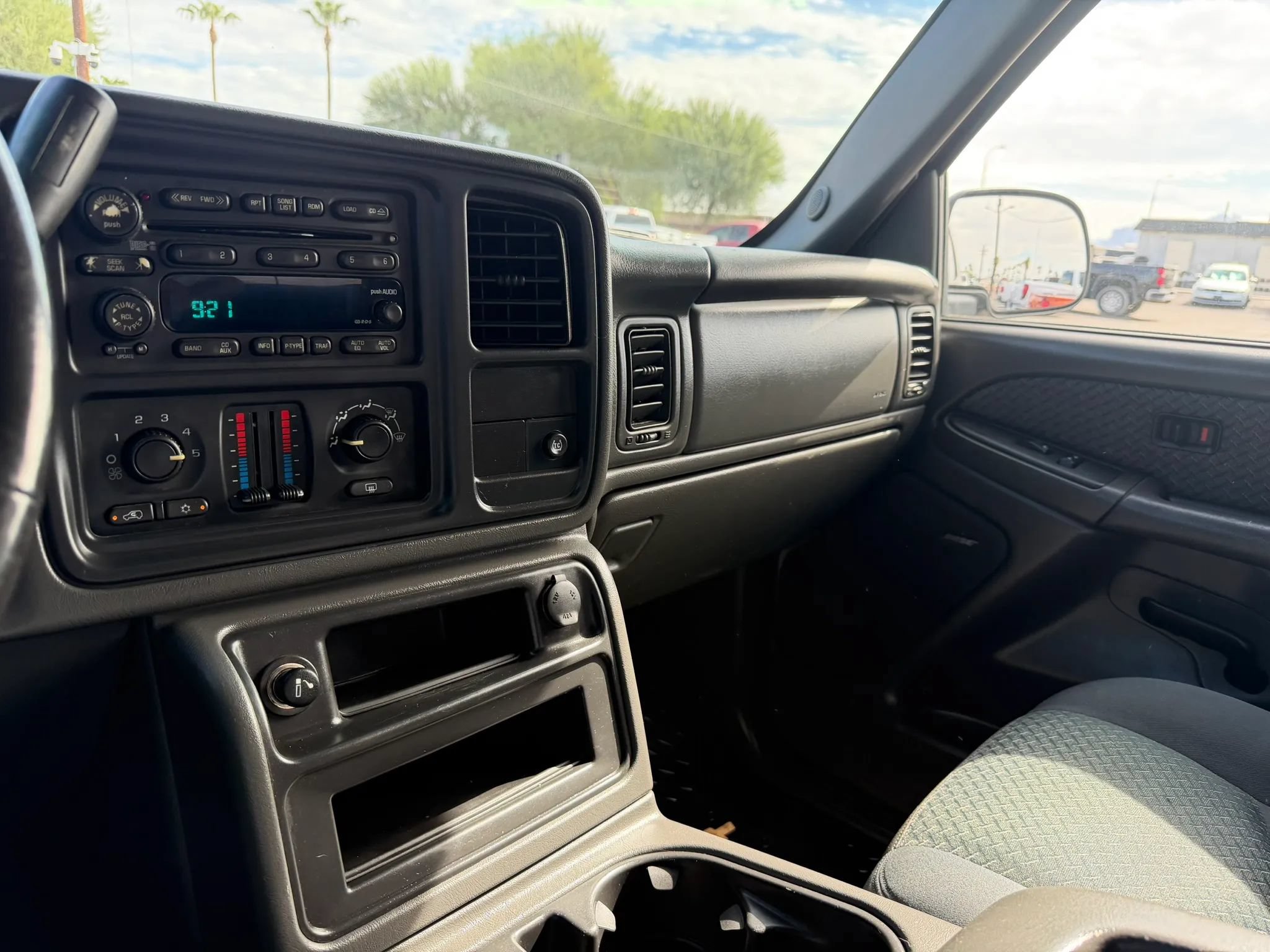 Used 2003 Chevrolet Avalanche 2WD image 24