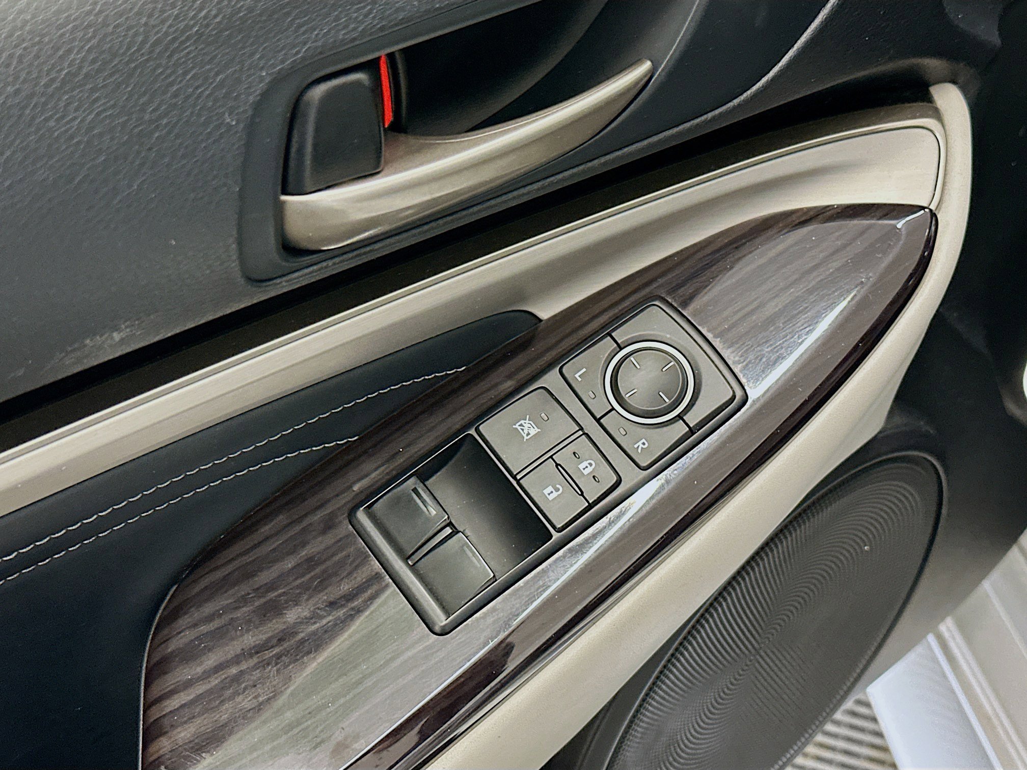 Used 2015 Lexus RC 350 AWD w/ Premium Package image 15