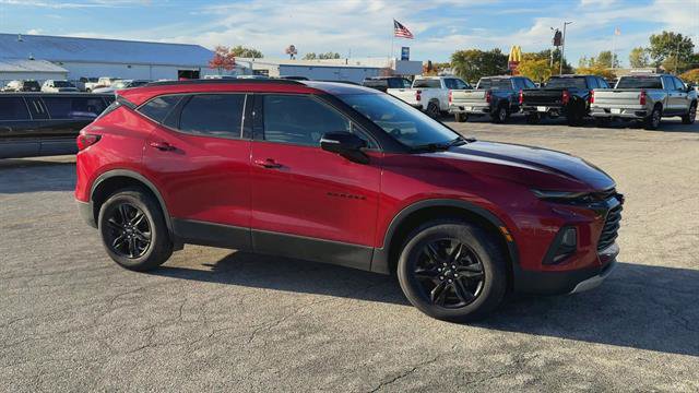Used 2021 Chevrolet Blazer LT FWD image 2