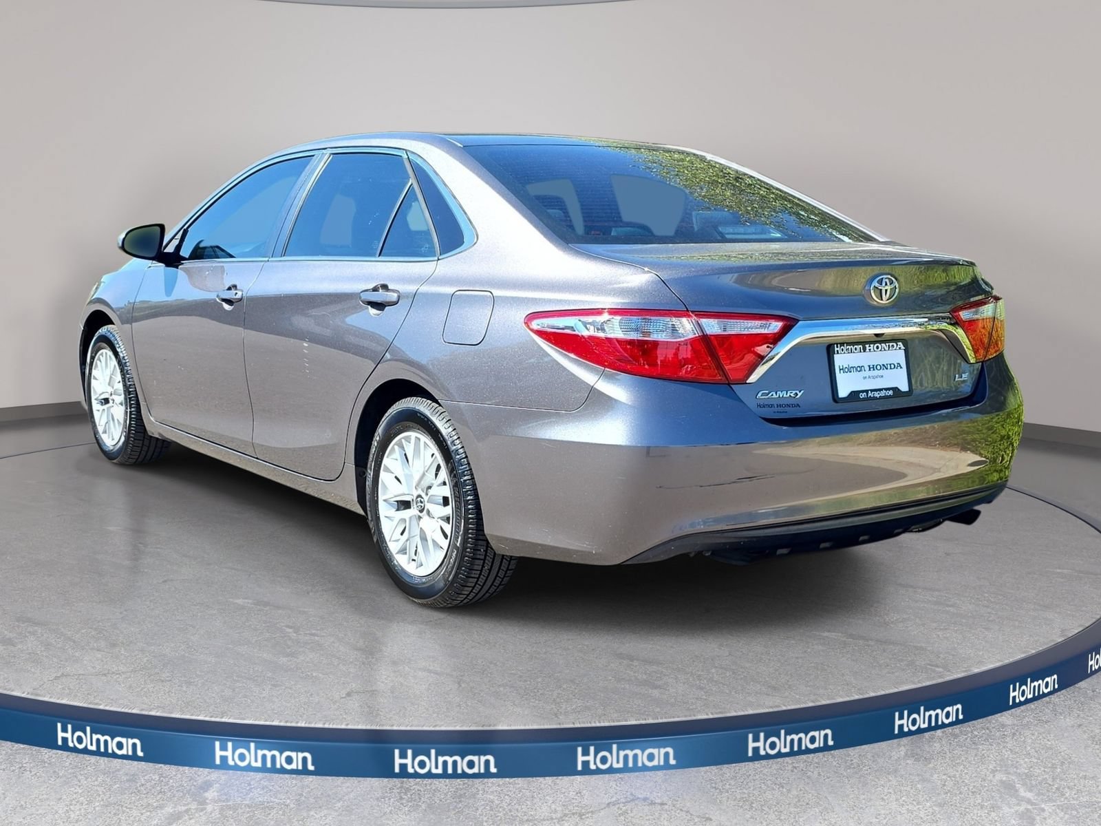 Used 2017 Toyota Camry LE FWD image 8