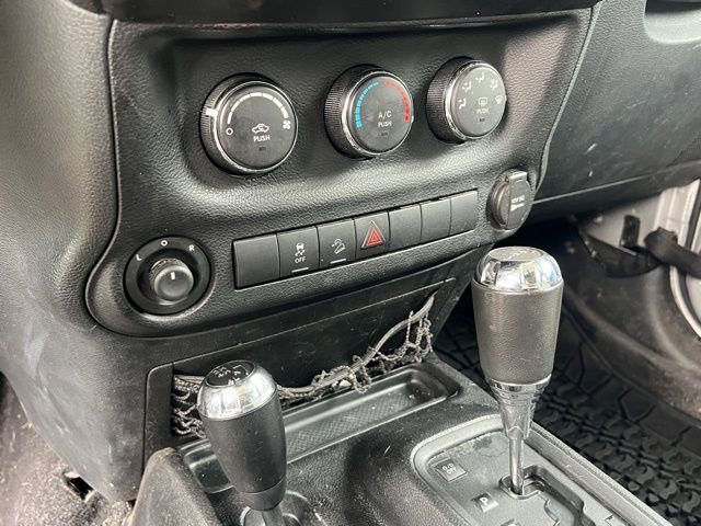 Used 2011 Jeep Wrangler Unlimited Sport image 20